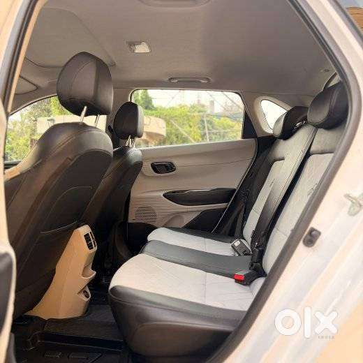Hyundai I20 Asta (o) 1.2 Ivt, 2024, Petrol