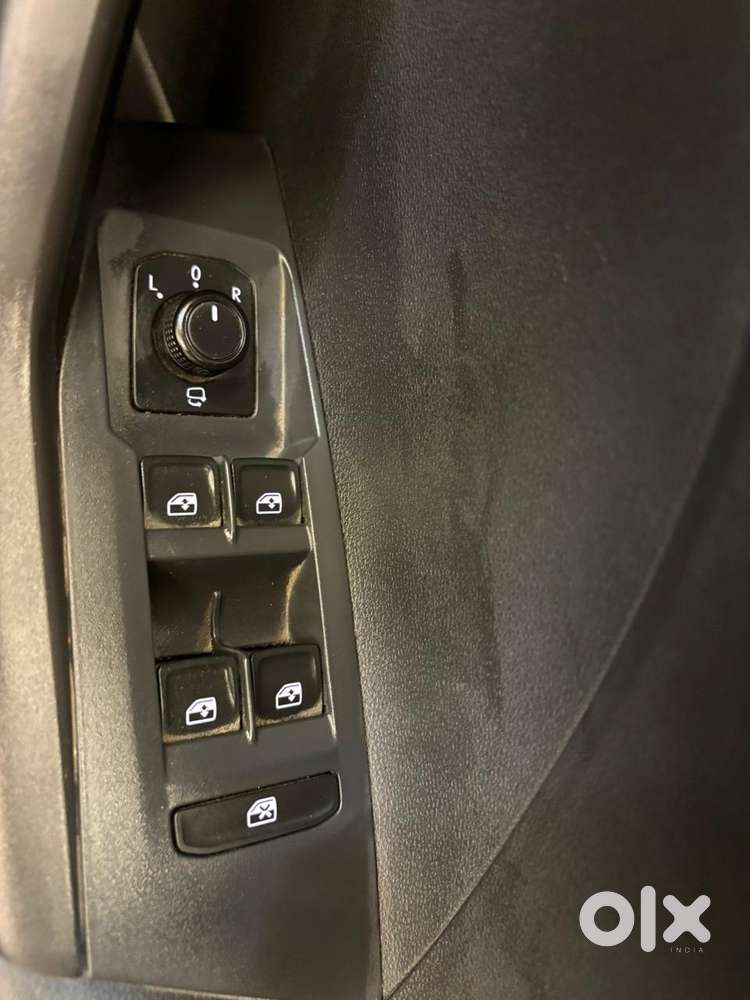 Skoda Kushaq Monte Carlo 1.5l Tsi Mt, 2023, Petrol