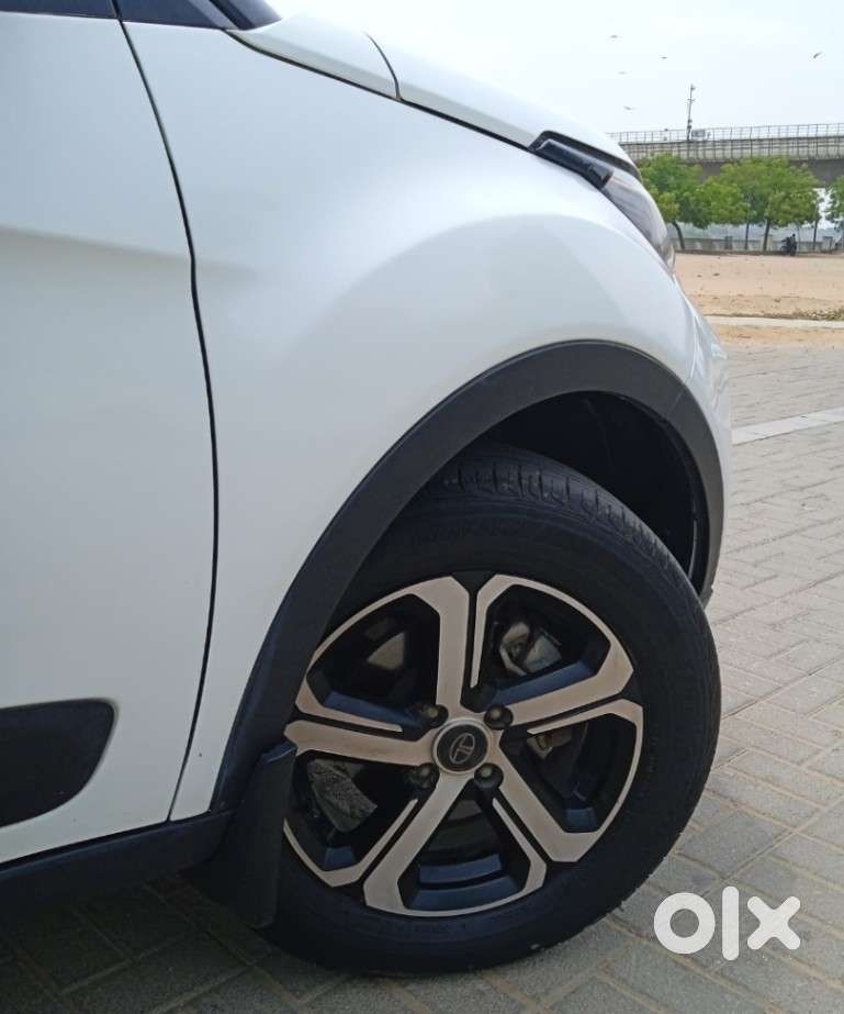 Tata Nexon 1.2 Revotron Xz Plus, 2022, Petrol