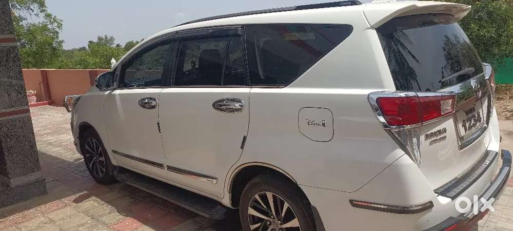 Toyota Innova Crysta 2022