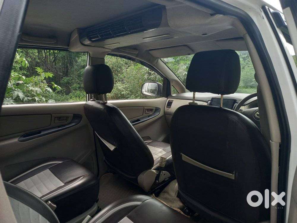 Toyota Innova 2004-2011 2.5 G3, 2010, Diesel