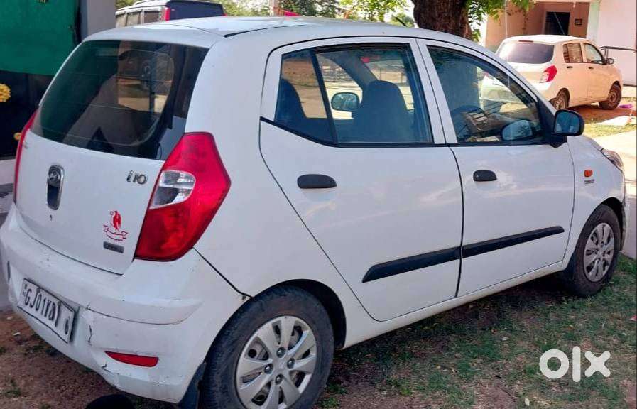Hyundai I10 Era 2012  Petrol + Cng  89,500 Km  Good Condition