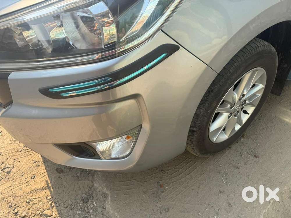 Toyota Innova Crysta 2023 Diesel 65000 Km Driven