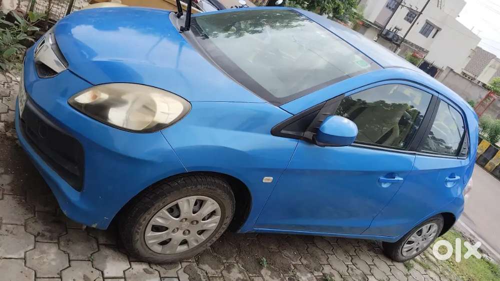 Honda Brio 2012 Petrol Well Maintained