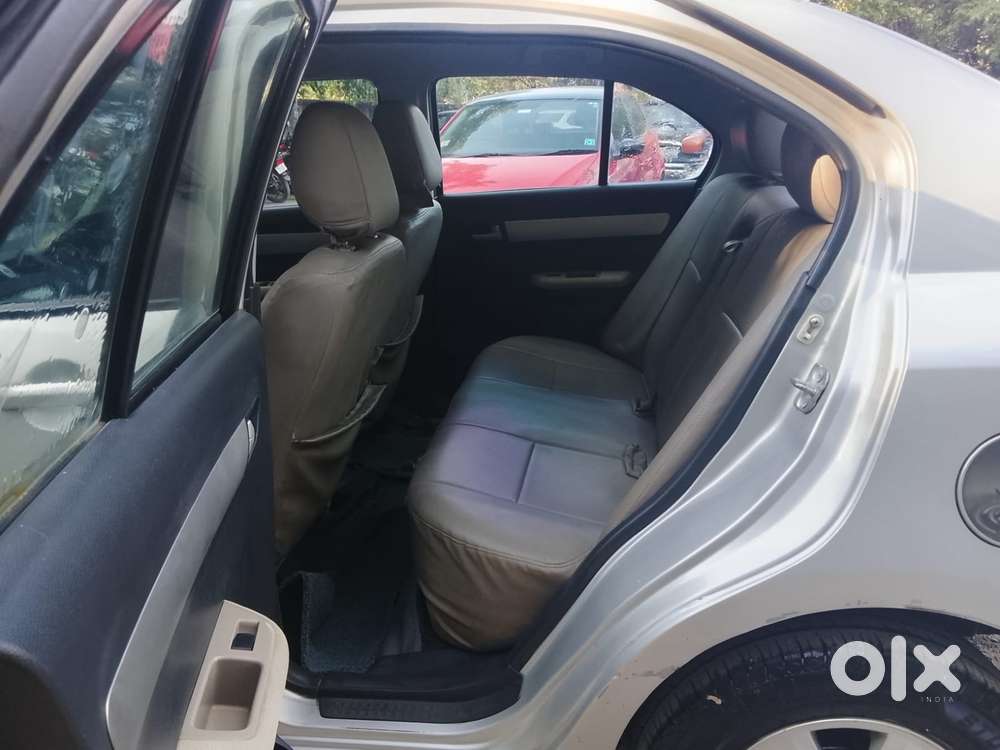 Maruti Suzuki Swift Dzire Zxi, 2011, Petrol