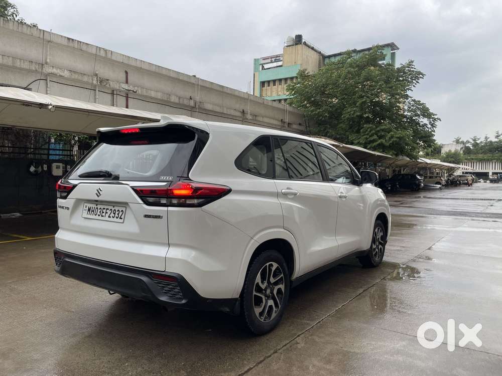 Toyota Innova Hycross 2.0 Vx Hybrid 8 Str, 2023, Cng & Hybrids