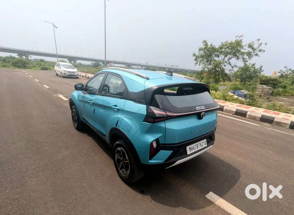 Tata Nexon 2024 Revotron Petrol