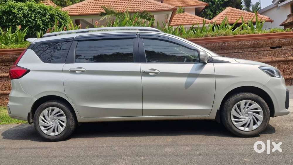 Maruti Suzuki Ertiga Vxi At Petrol, 2019, Petrol
