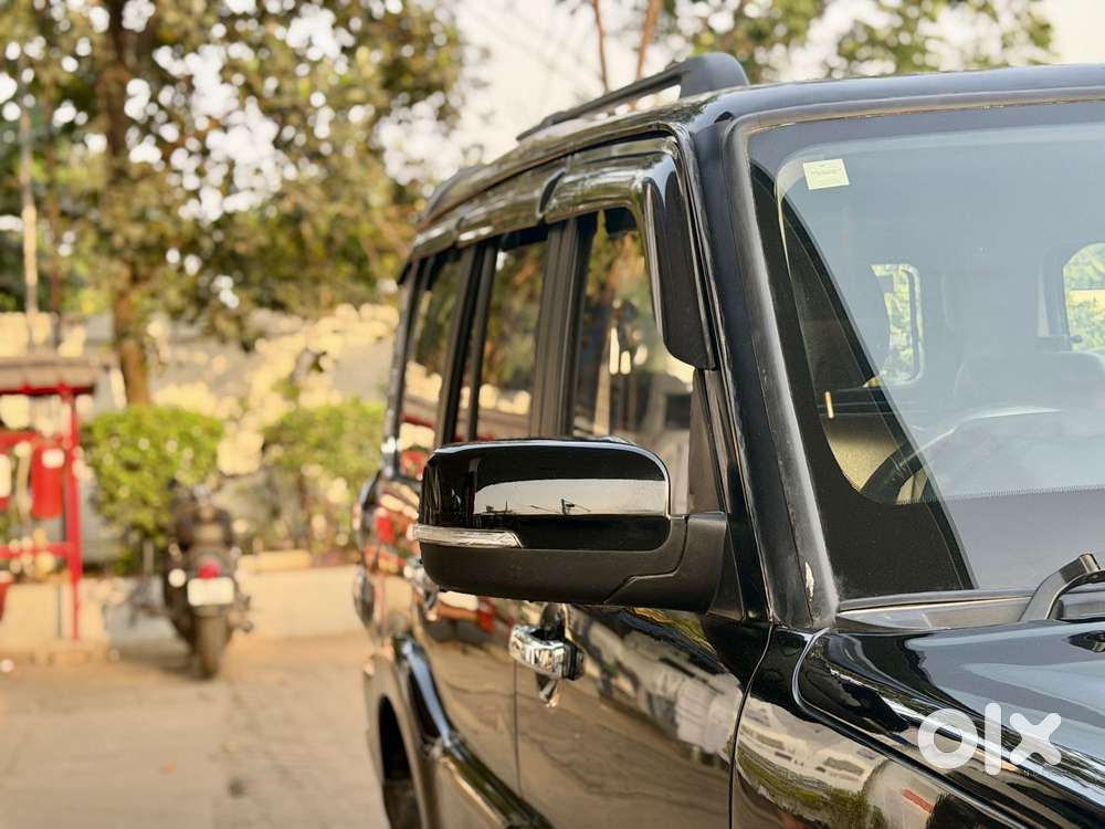 Mahindra Scorpio Classic 2.2 S Mt 9 Str, 2020, Petrol