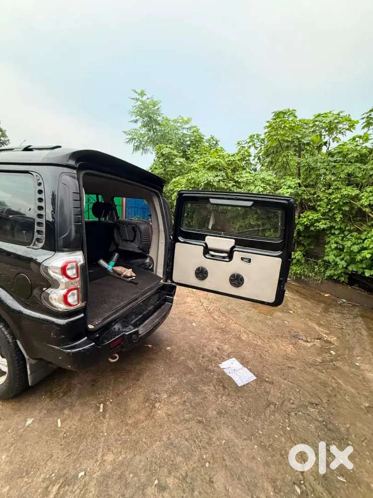 Mahindra Scorpio 2.2 S10 2015