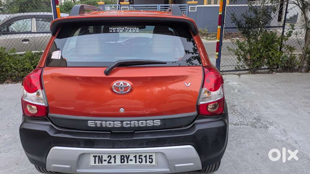Toyota Etios Cross 1.5l V, 2016, Petrol