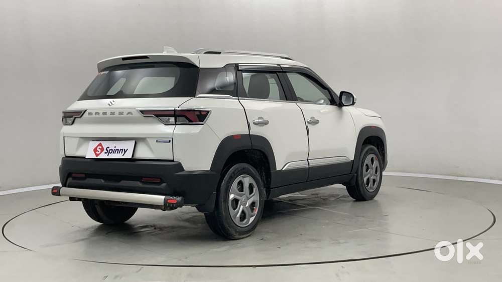 Maruti Suzuki Brezza Vxi At, 2023, Petrol