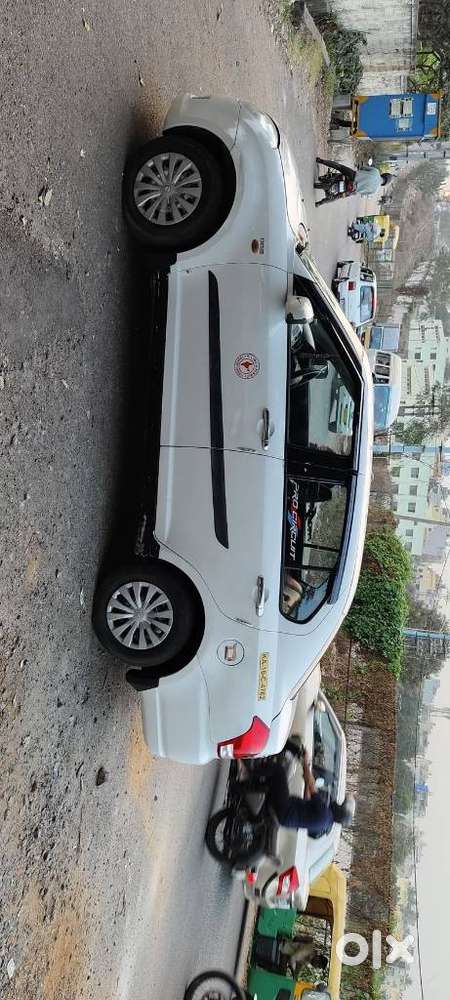 Maruti Suzuki Swift Dzire Tour Ldi, 2016, Diesel