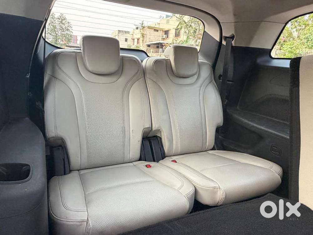Mahindra Xuv700 2.2 Ax 7 Diesel At Str, 2022, Diesel
