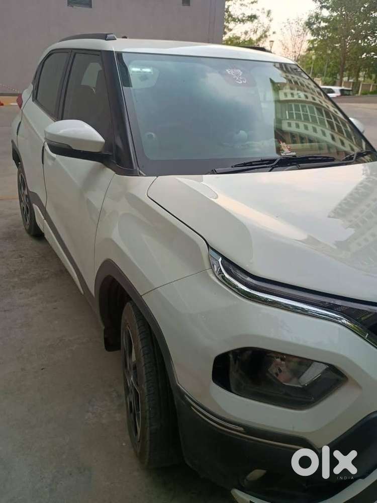 2023 Tata Punch Dazzle Cng Manual