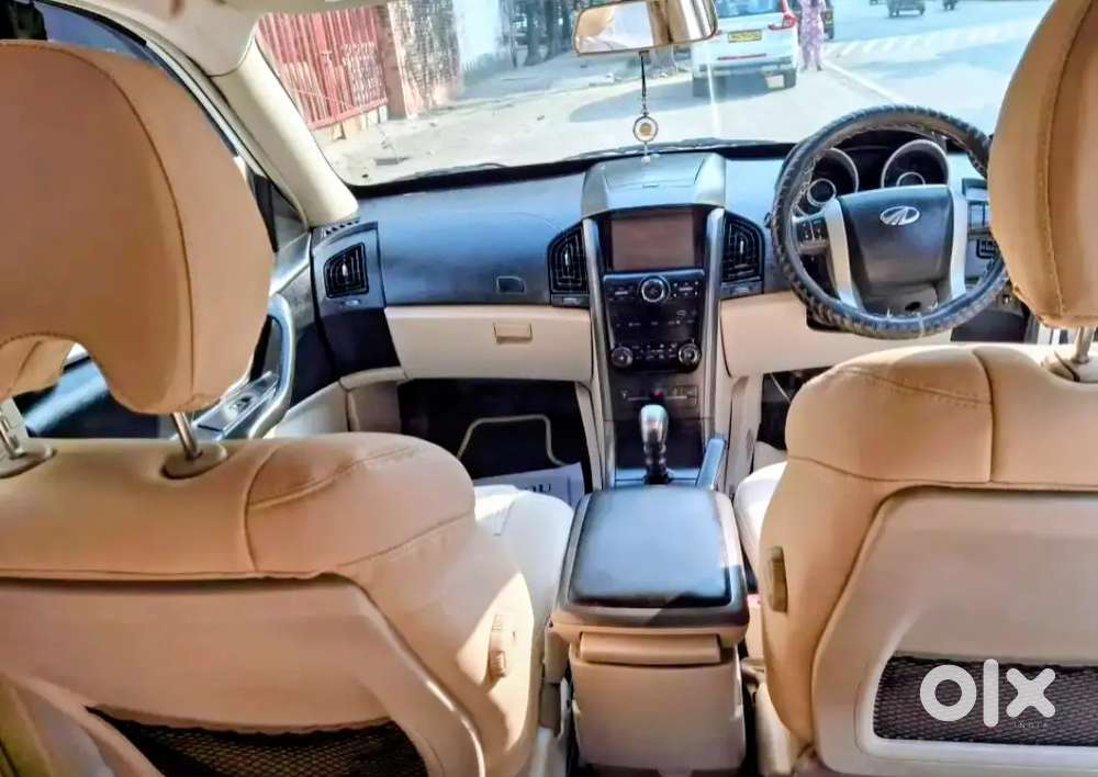 Mahindra Xuv500 2017 Diesel Well Maintained With Android Play & Camera