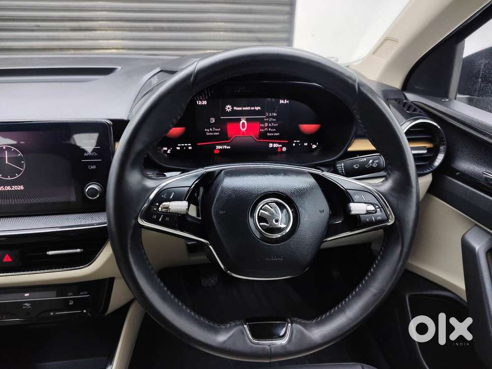 Skoda Slavia Style 1.0l Tsi Mt, 2023, Petrol
