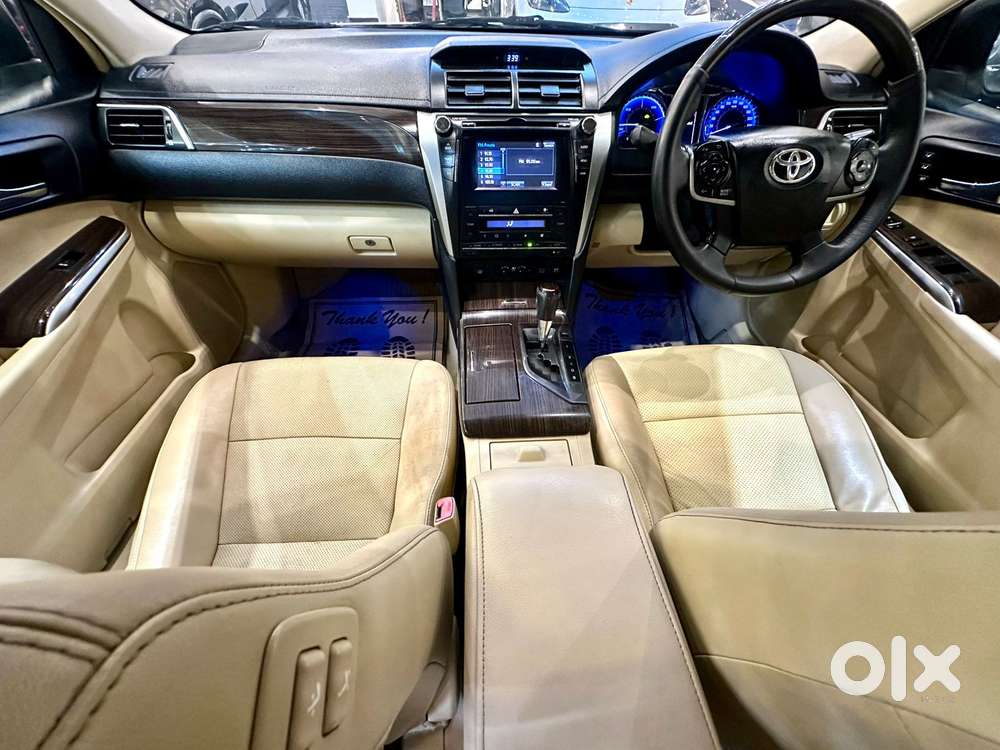 Toyota Camry 2.5 Hybrid, 2016
