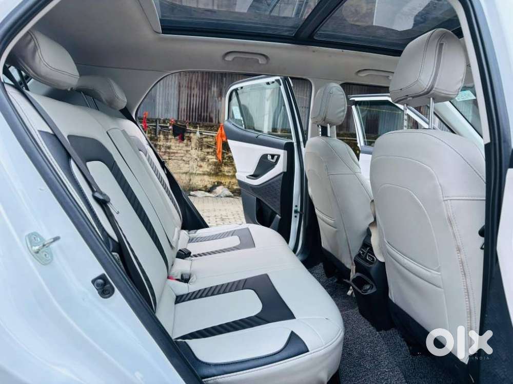 Hyundai Creta Sx Petrol Mt, 2023