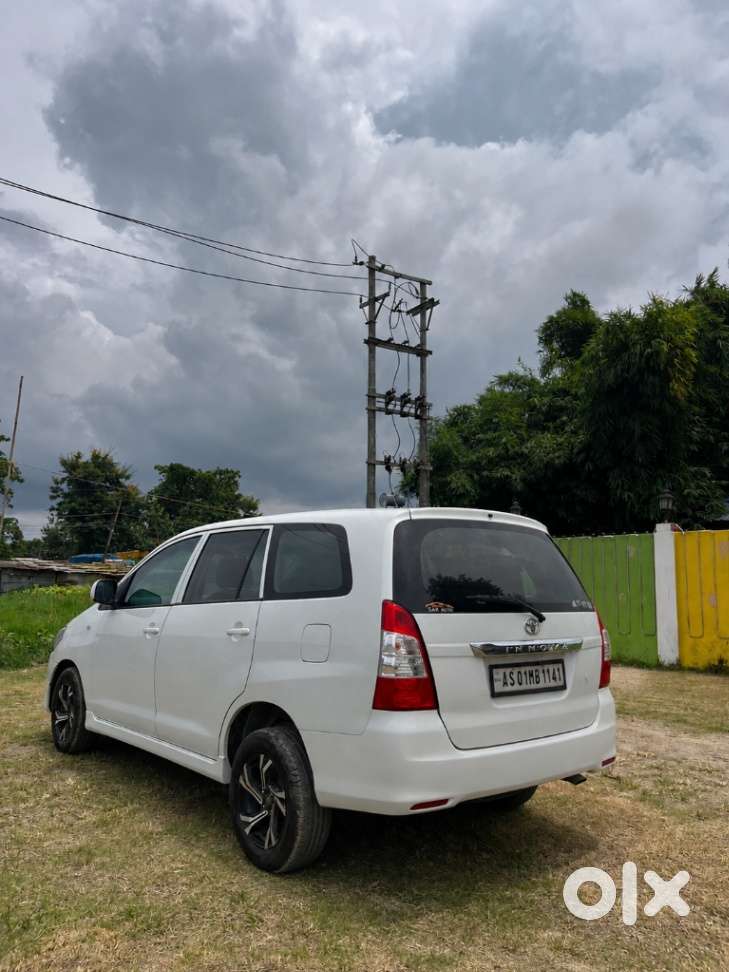 Toyota Innova 2.5 G (diesel) 8 Seater, 2012, Diesel