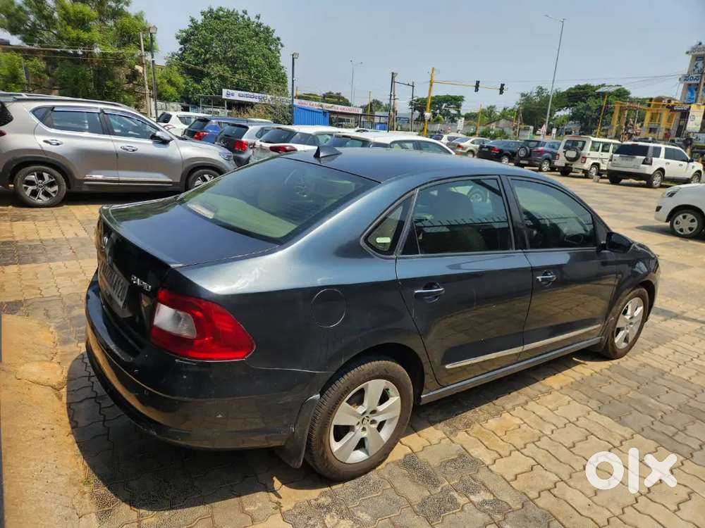 Skoda Rapid 2017 Diesel 122000 Km Driven Clean Condition