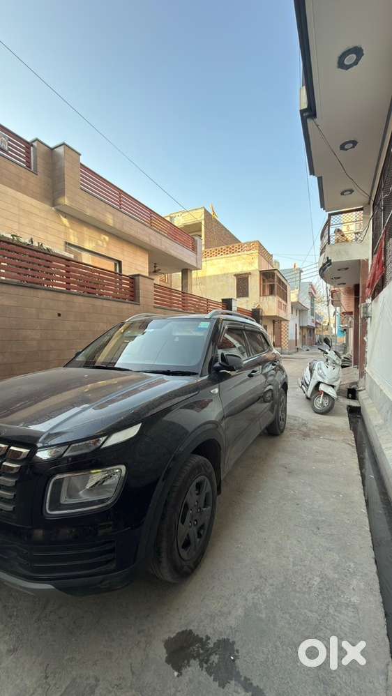 Hyundai Venue 2023 Petrol