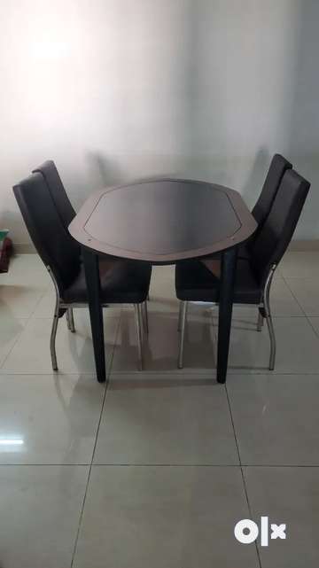 Olx 4 discount seater dining table