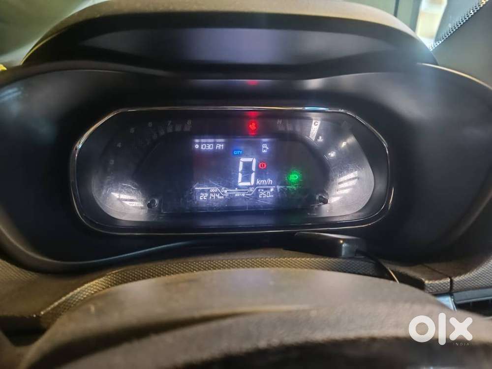 Tata Nexon(xms) - 2021 , Foliage Green/manual/sunroof