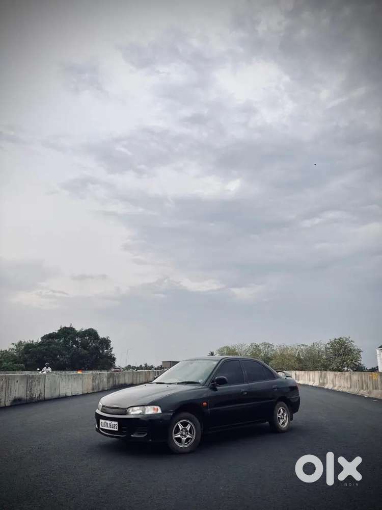 Lancer 2001