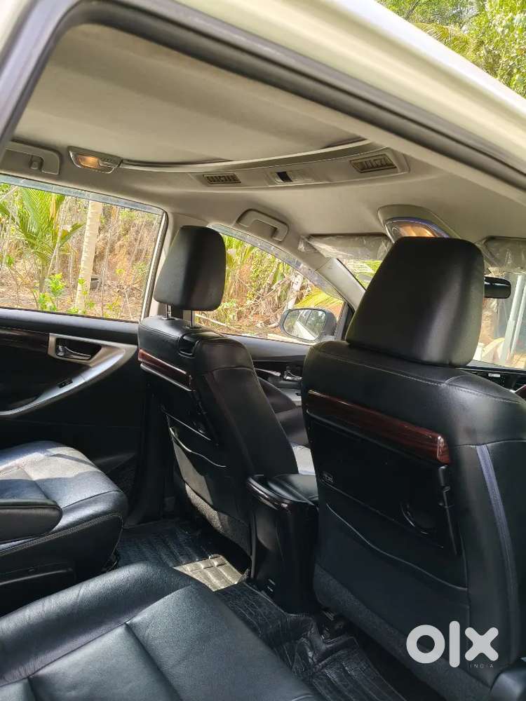 Innova Crysta 2.4z Manual