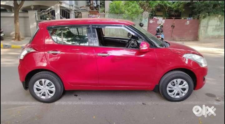Maruti Suzuki Swift Vxi + Manual, 2013, Petrol