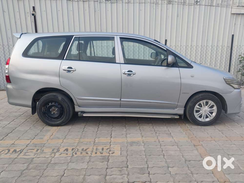 Toyota Innova 2.5 Gx (diesel) 7 Seater Bs Iv, 2016, Diesel