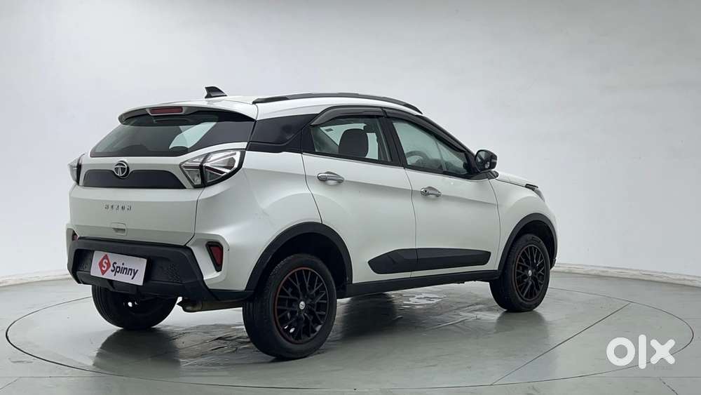 Tata Nexon 1.2 Revotron Xma Amt (s), 2022, Petrol