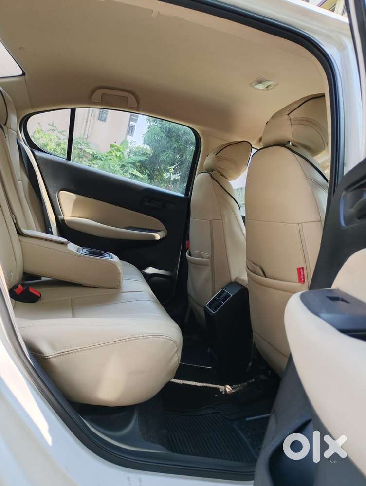 Honda City 1.5 V 5th Gen I-vtec Mt, 2022, Petrol