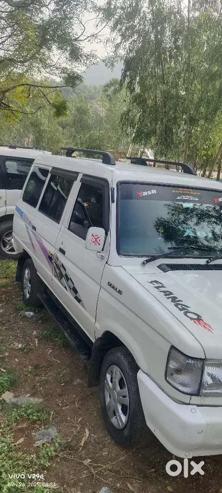 Toyota Qualis 2000 Diesel 150000 Km Driven