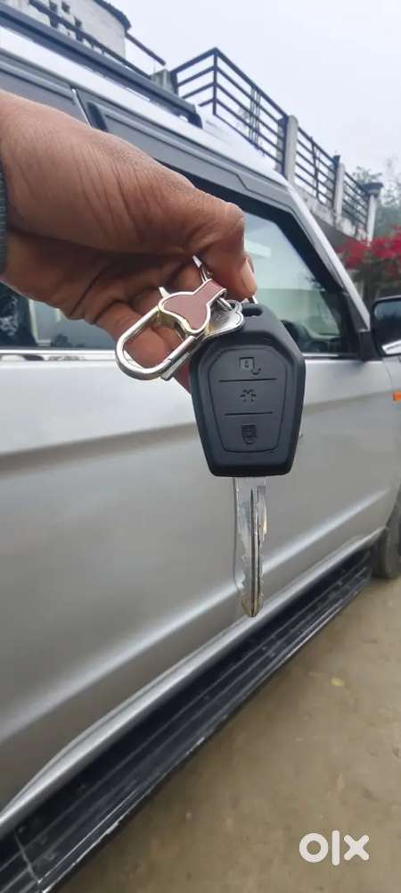 Mahindra Tuv 300 2016 Diesel 141000 Km Driven