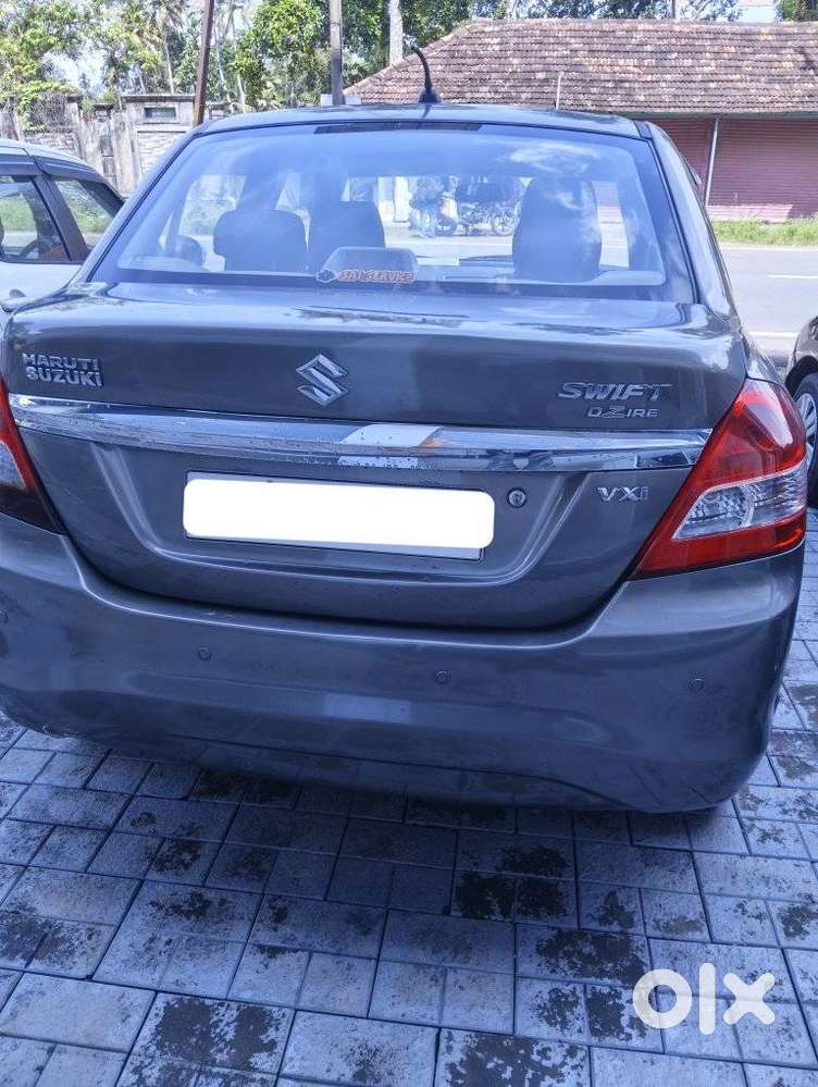 Maruti Suzuki Swift Dzire 1.2 Vxi Bsiv, 2015, Petrol