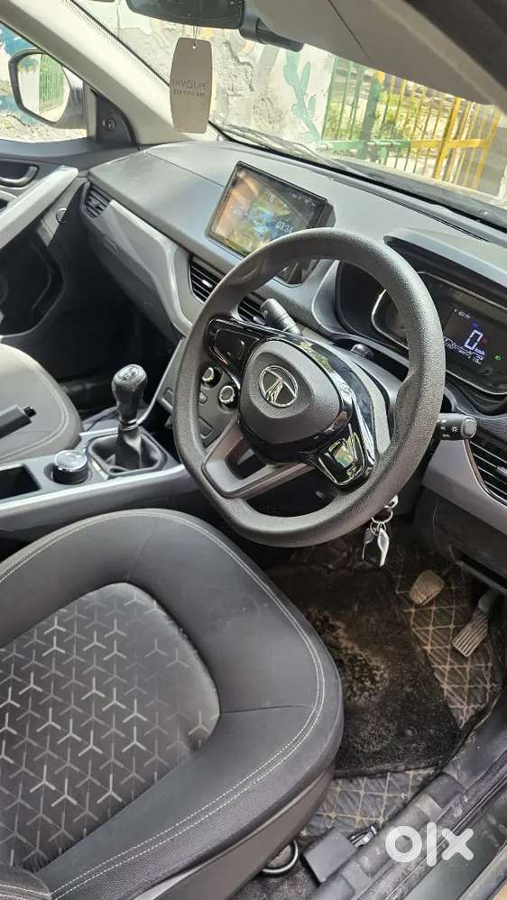 Tata Nexon Aug 2020 Base Model Petrol Well Maintained