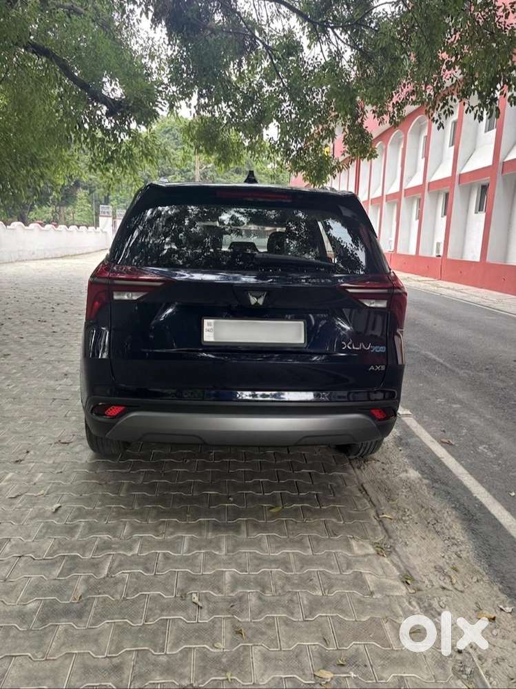 Mahindra Xuv 700 Ax5 Petrol, 2025 Model