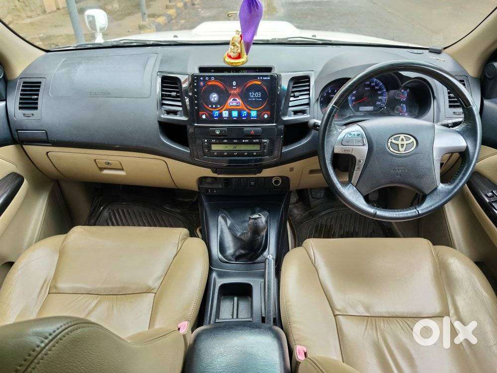 Toyota Fortuner 4x2 Manual, 2014, Diesel