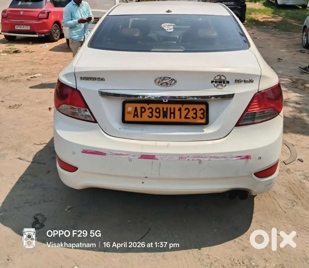 Hyundai Verna 2013 Diesel 16588 Km Driven