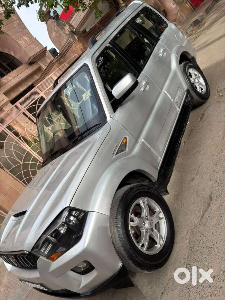 Mahindra Scorpio S10, 2017, Diesel
