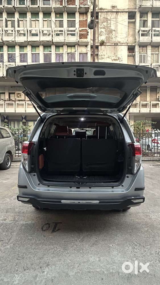 Toyota Innova Crysta [2020-ongoing] 2.4 Gx At 8 Str, 2020, Diesel