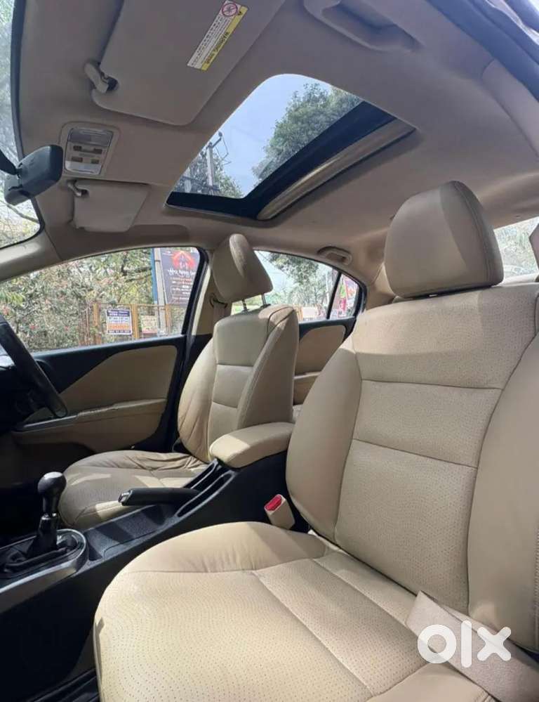 Honda City Vxo Top Model Push Button Start Sunroof 16 December Ki Hai