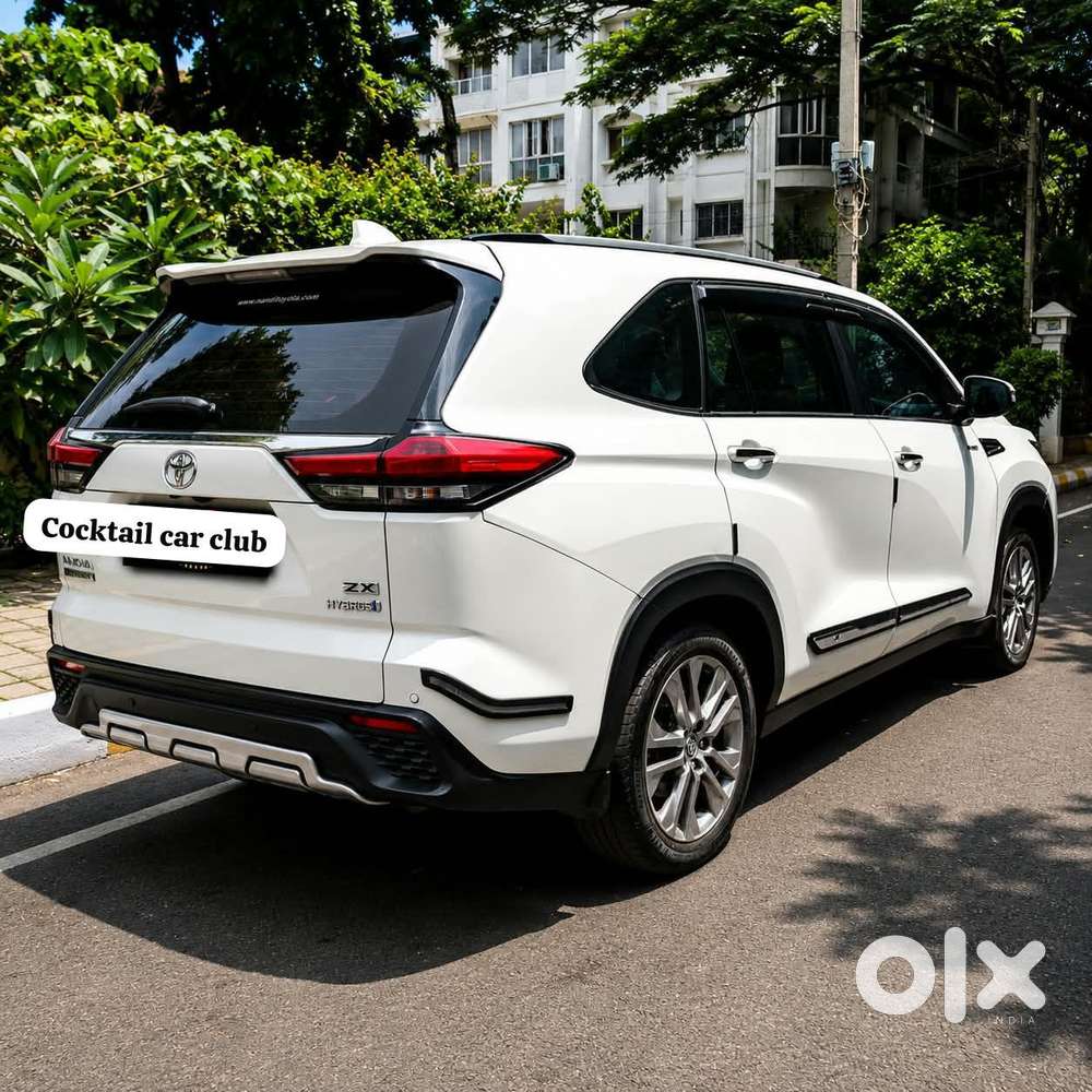 Toyota Innova Hycross 2.0 Zx (o) Hybrid 7 Str, 2023, Petrol