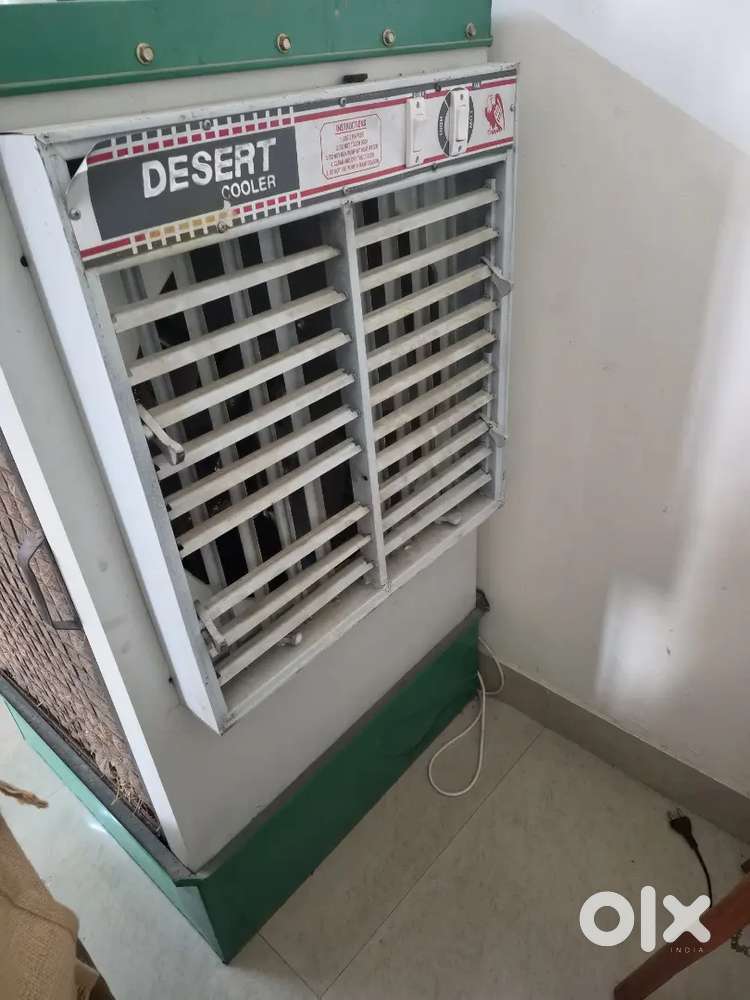 Big Cooler - in a Good condition with stand