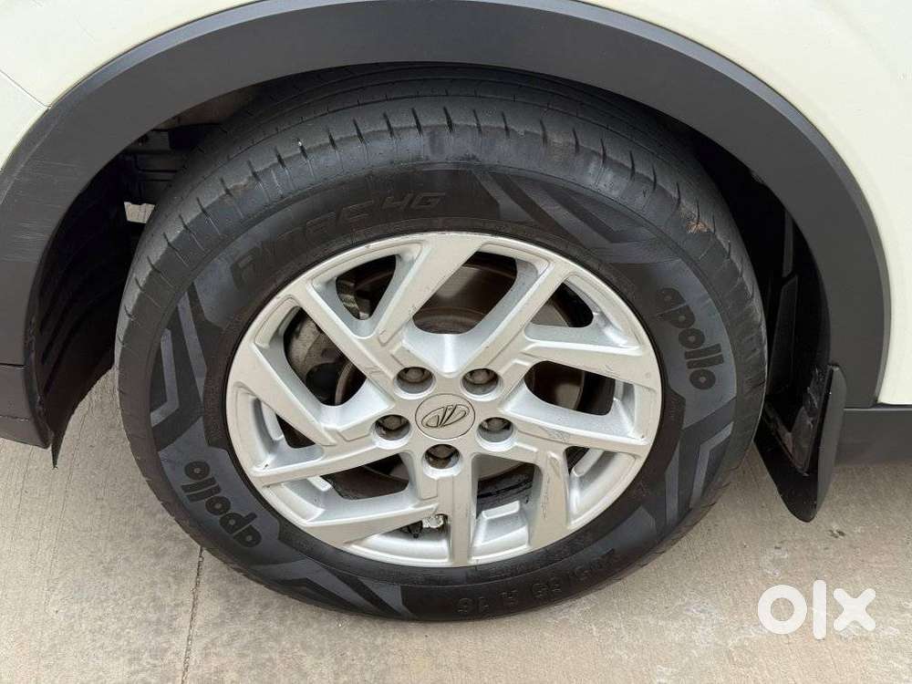Mahindra Xuv300 W8, 2022, Petrol