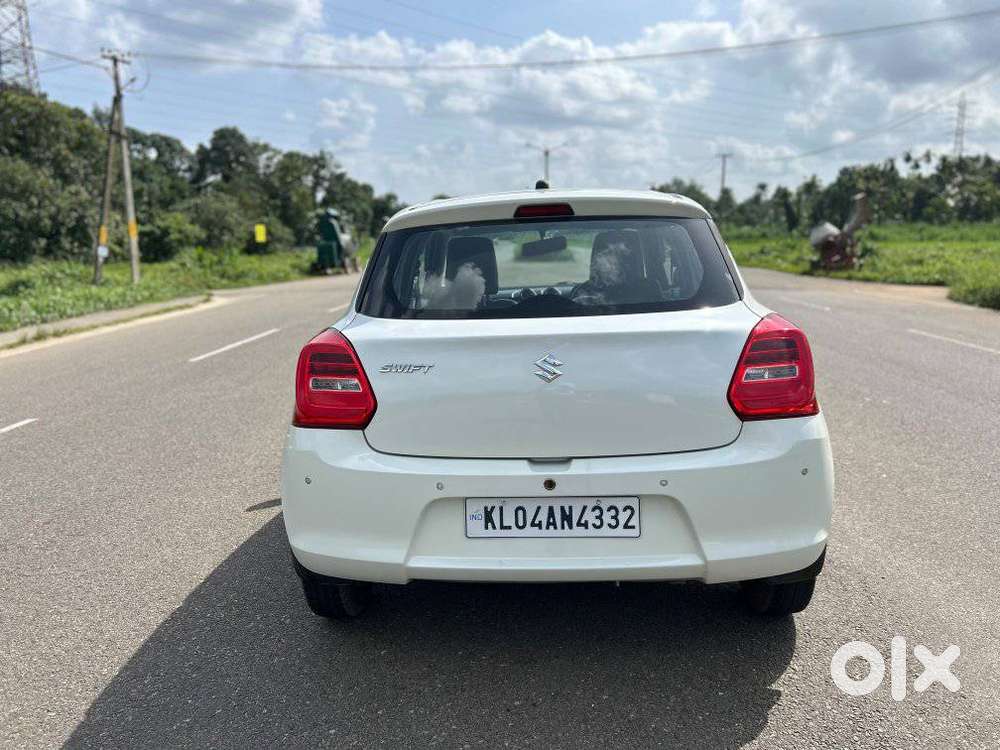 Maruti Suzuki Swift Vxi + Manual, 2019, Petrol