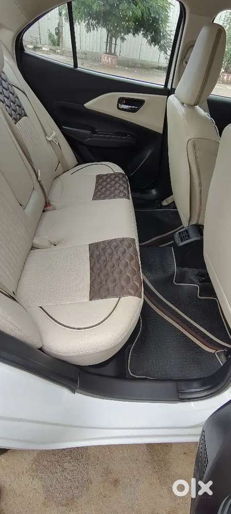 Maruti Suzuki Dzire Vxi 2025