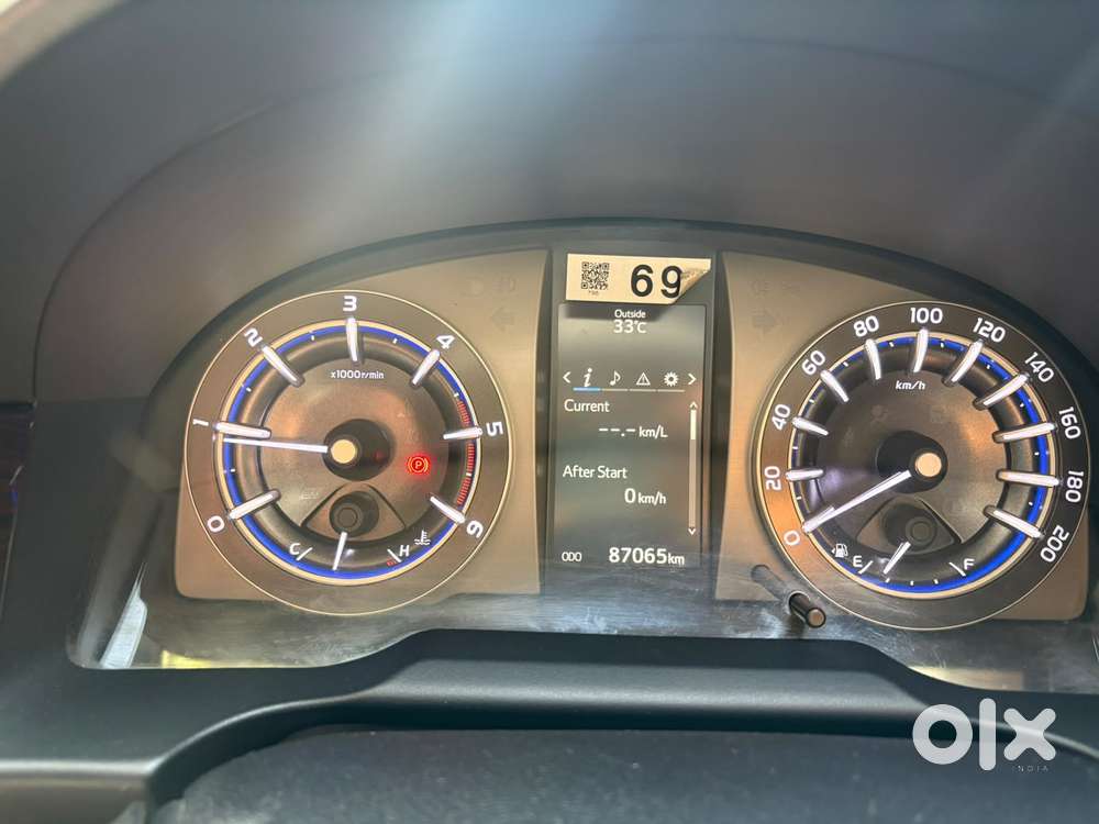 Toyota Innova Crysta 2.4 V, 2017, Diesel
